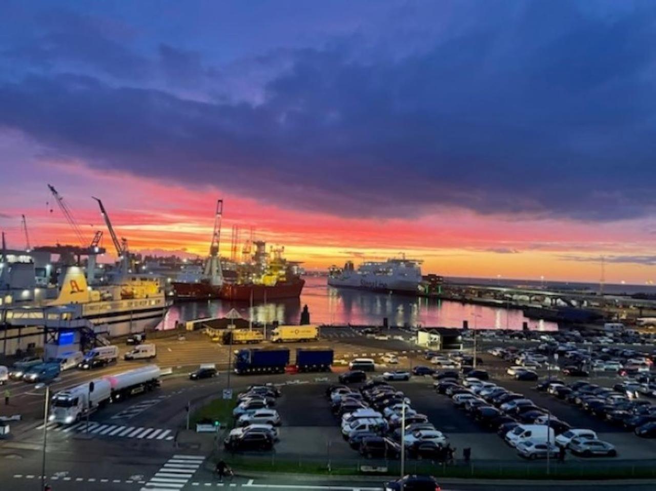 Harbour Living By Jutlandia Bed and Breakfast Frederikshavn Esterno foto