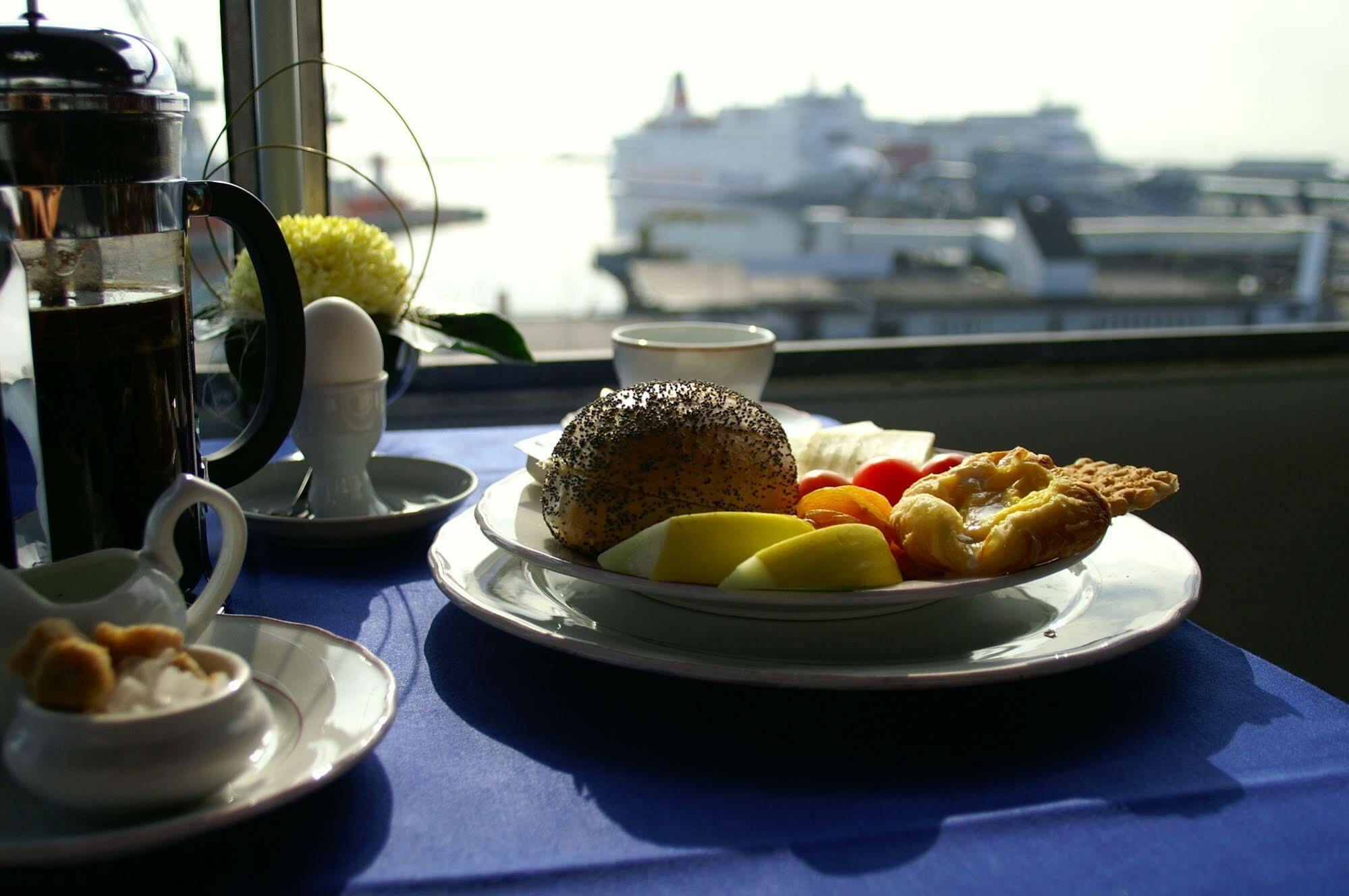 Harbour Living By Jutlandia Bed and Breakfast Frederikshavn Esterno foto